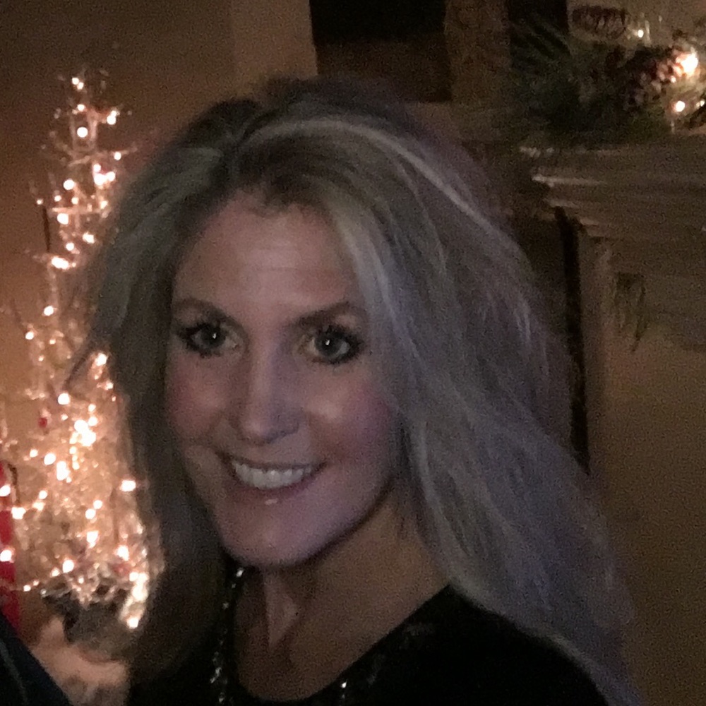 Meet your Posher, Holli